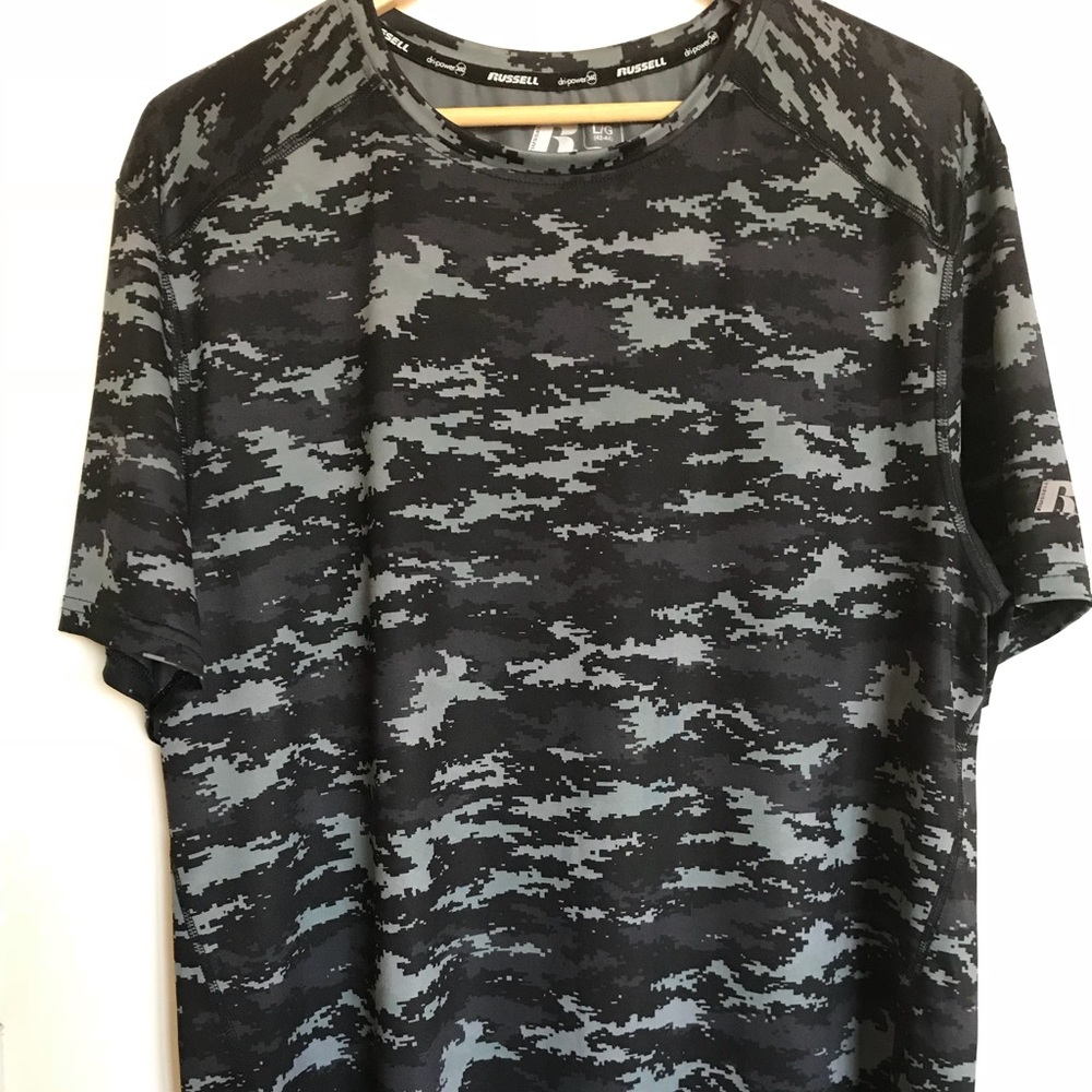 Russell Men’s camouflage dry fit shirt